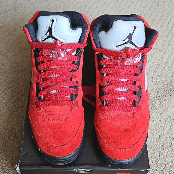 Air Jordan 5 Retro (GS) 'Raging Bull' 5.5y - Picture 4 of 10